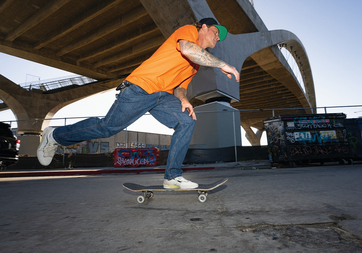 Vans Ave 2 0 Apparel 8