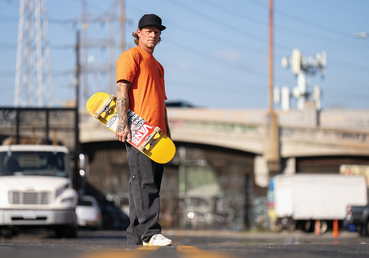 Vans Ave 2 0 Apparel 9