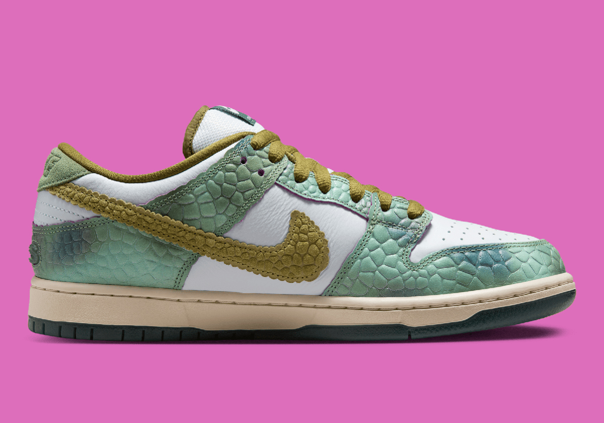 Alexis Sablone Nike Sb Dunk Low Hj3386 300 1