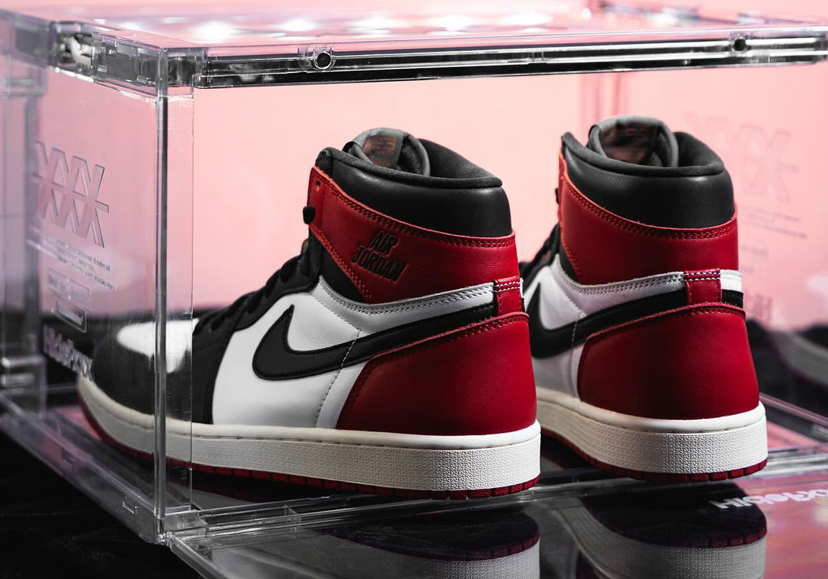 Air Jordan 1 Black Toe Reimagined Dz5485 061 Release Date 4