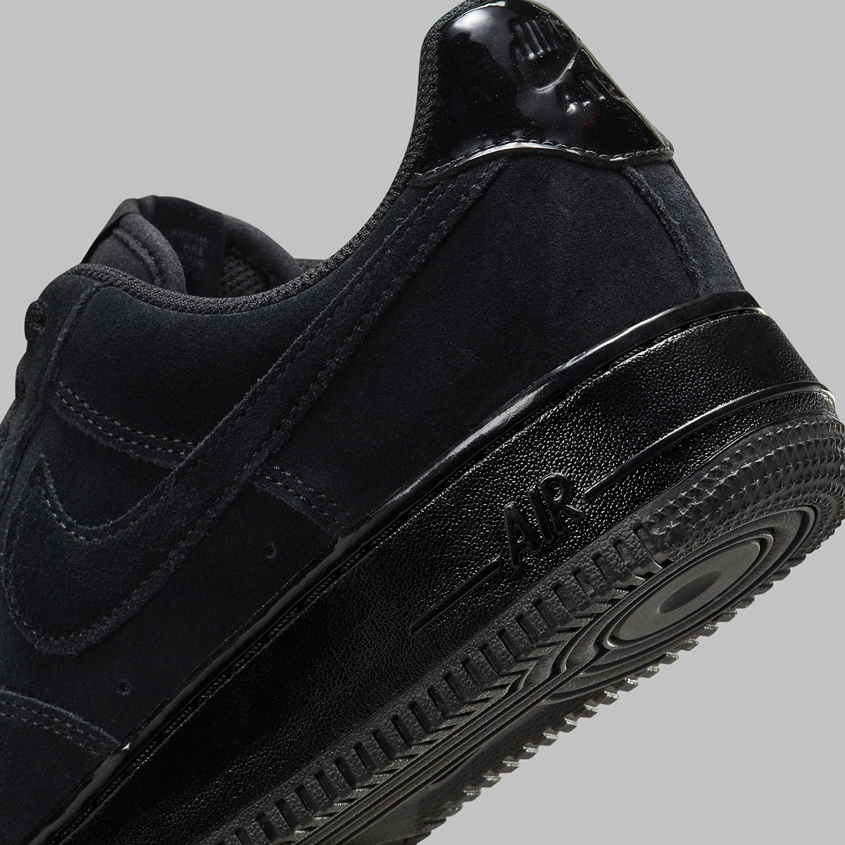 Nike Air Force 1 Low Black Suede Hm9659 001 1