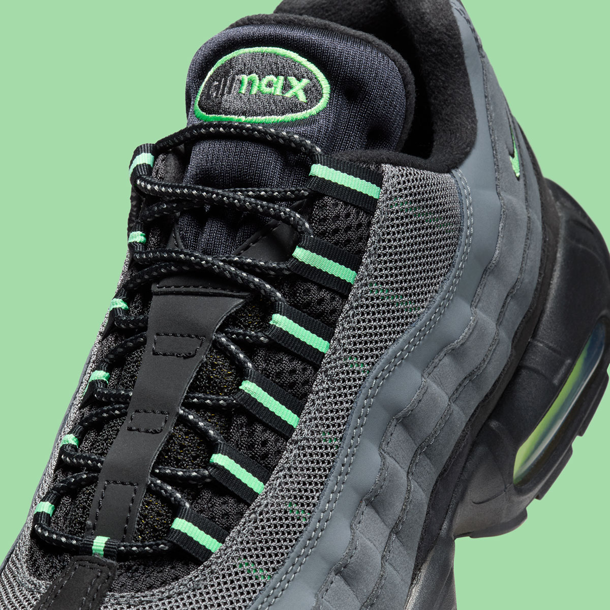 Nike Air Max 95 Black Vapor Green Anthracite Hm0622 001 1