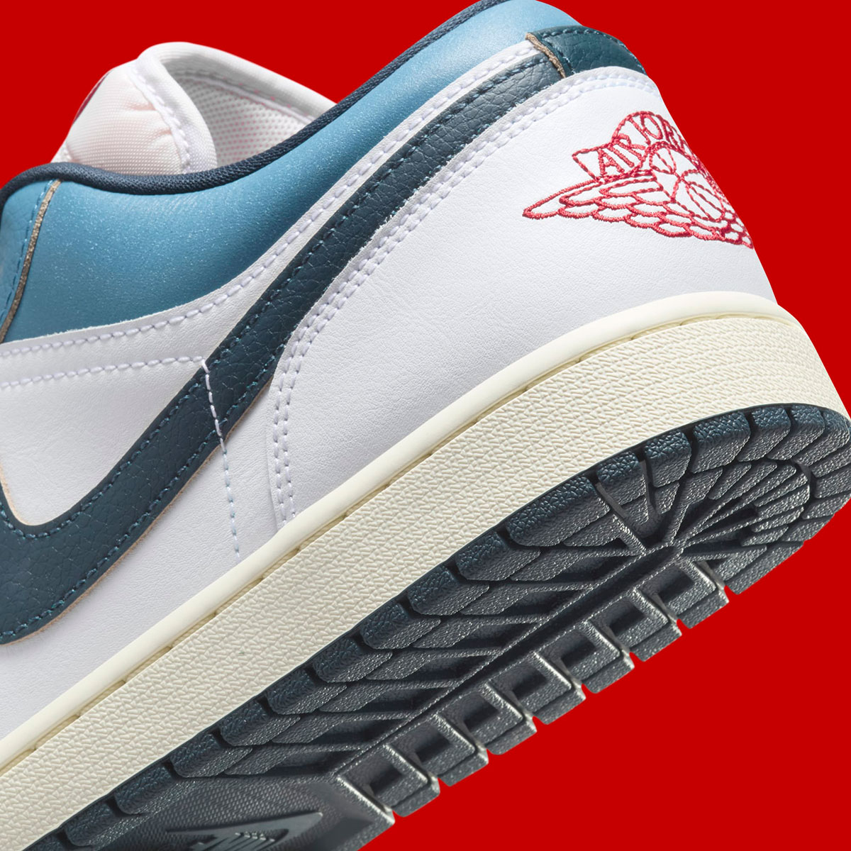 Air Jordan 1 Low Motion Hm3711 144 7