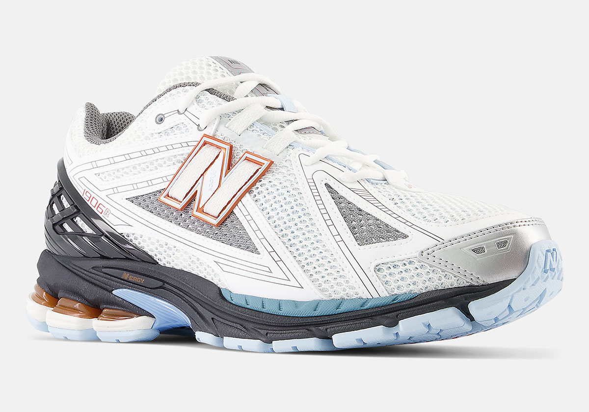 The New Balance 1906R Stands Out Again In "Copper/Blue"