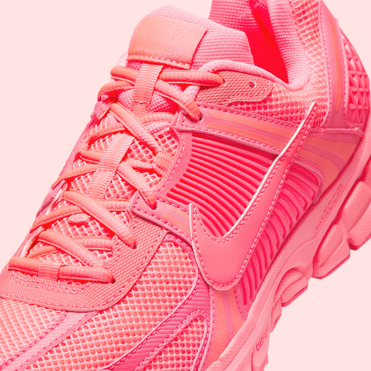 Nike Zoom Vomero 5 Hot Punch Hf5493 600 2