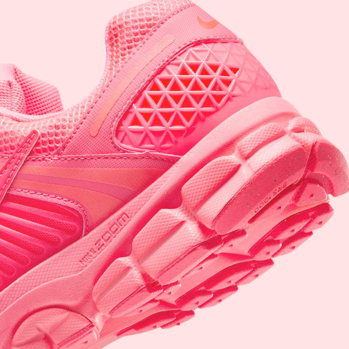 Nike Zoom Vomero 5 Hot Punch Hf5493 600 3