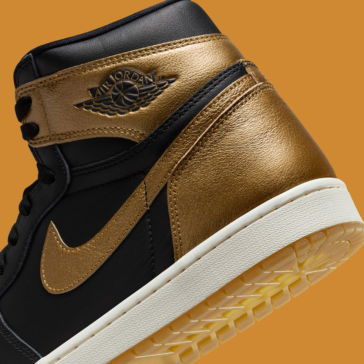 Air Jordan 1 Retro High Og Black Metallic Gold Dz5485 071 Release Date 1