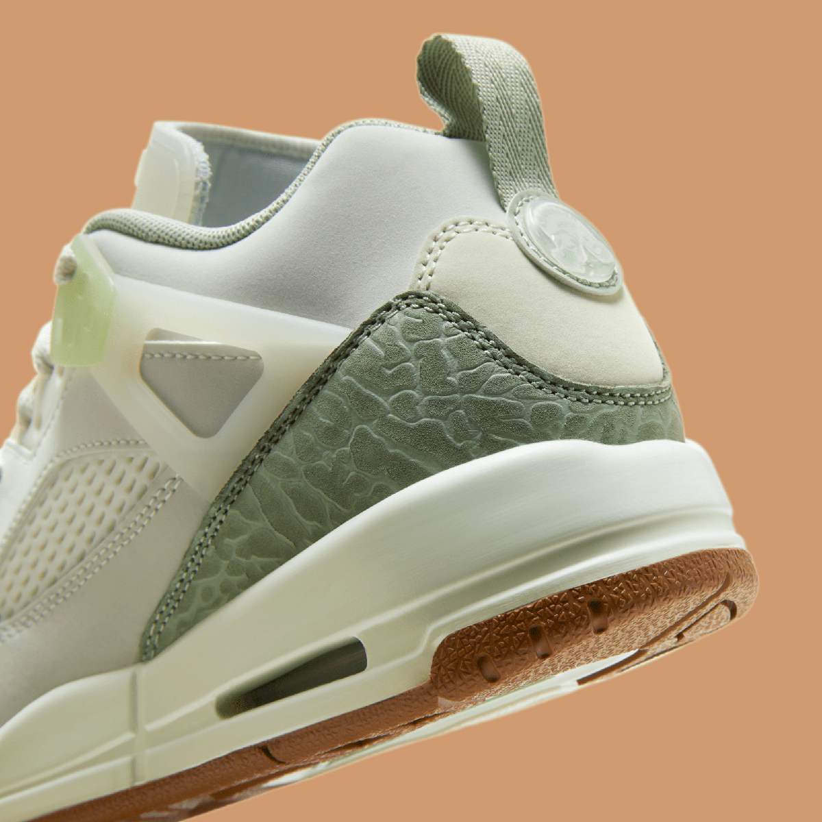 Jordan Spizike Low Gs Melon Tint Coconut Milk Light British Tan Hq1194 131 2