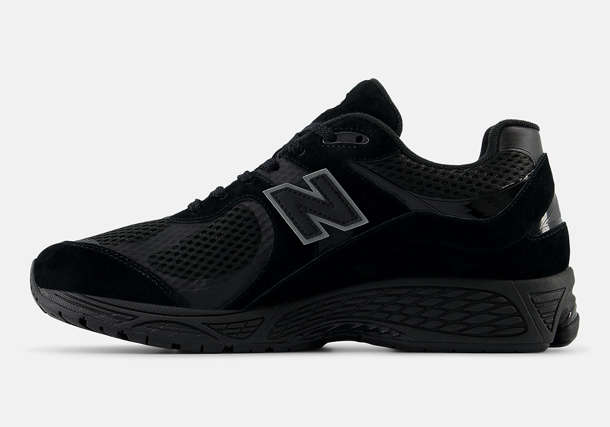 New Balance 2002r Black M2002wb 2