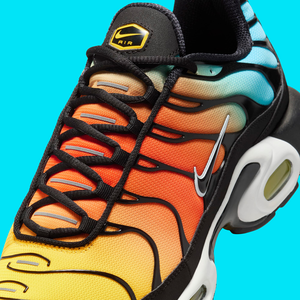 Nike Air Max Plus Tropical Gradient Hv2526 001 1