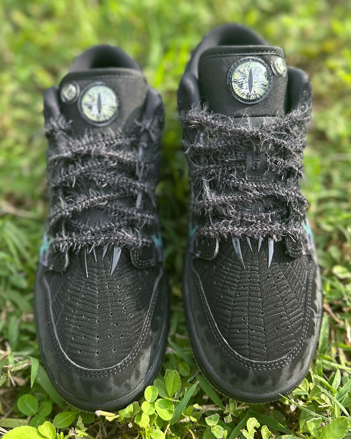 Air Jordan 1 Low Gs Black Cat Halloween 6