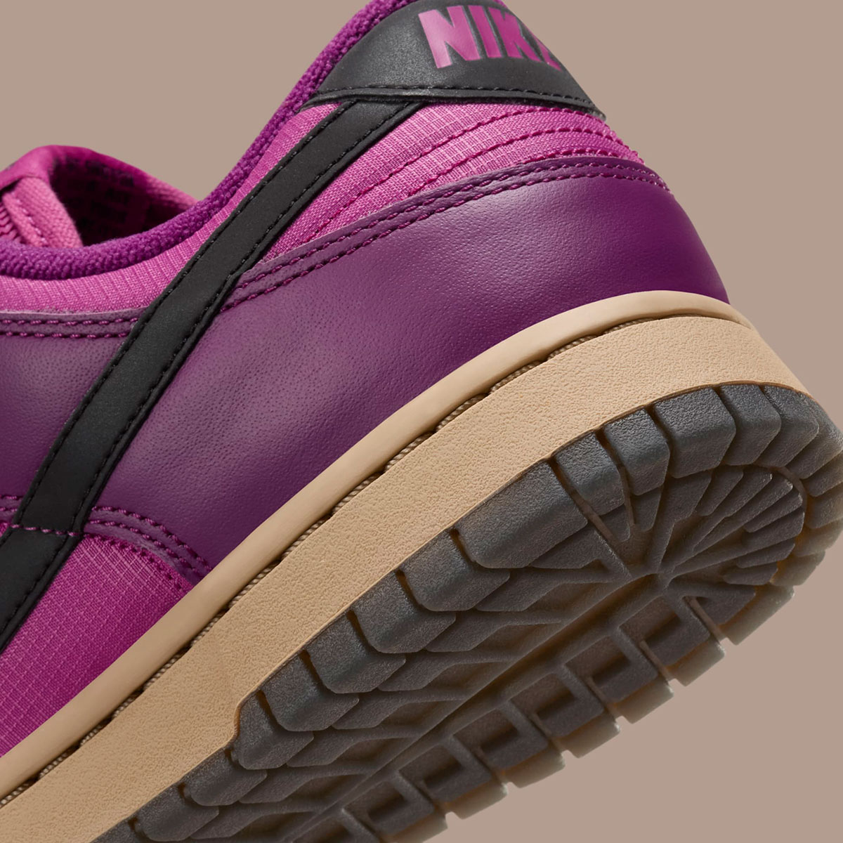 Nike Dunk Low Viotech Hot Fuchsia Fz2552 500 1