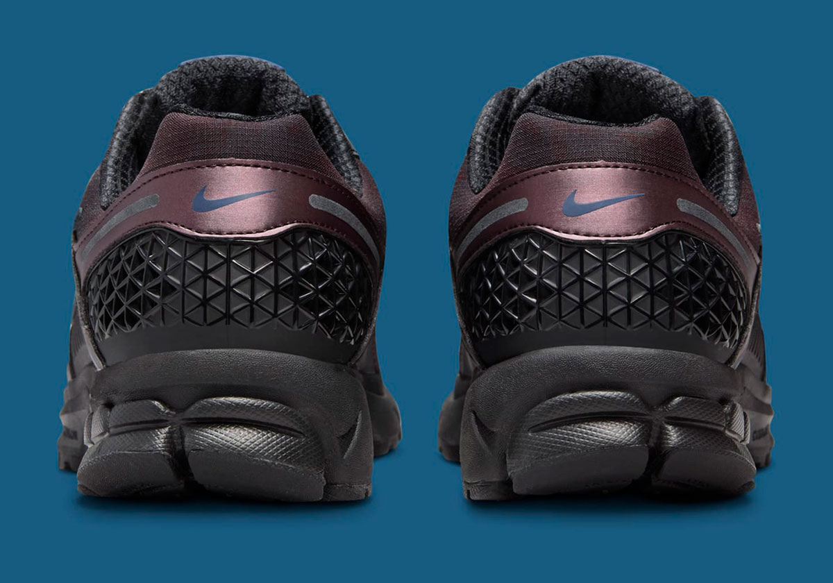 Nike Zoom Vomero 5 Burgundy Black Utility 7