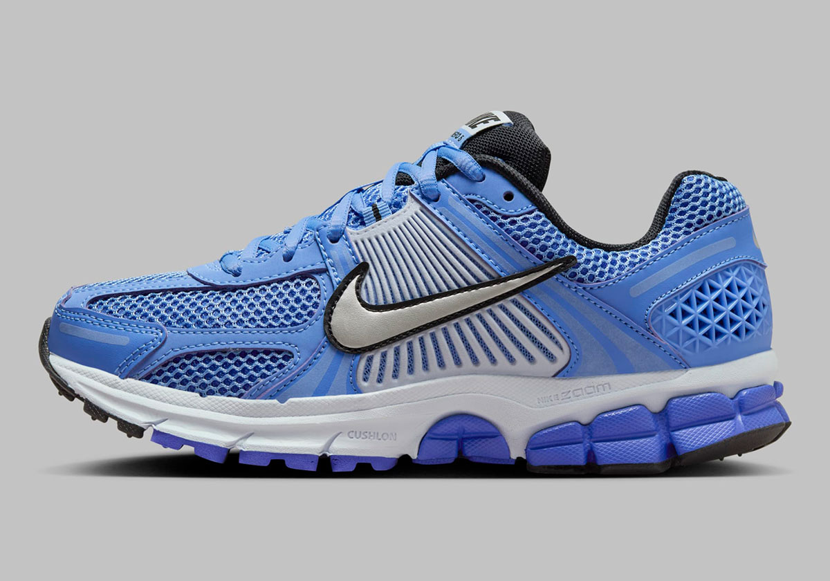 Nike Zoom Vomero 5 Royal Pulse Football Grey Persian Violet Metallic Platinum Fj2028 400 1