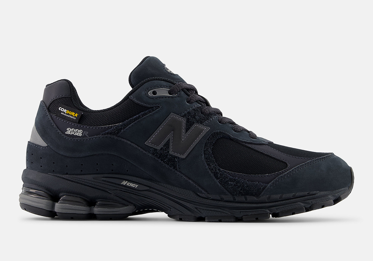 New Balance 2002r Cordura Black M2002rpj 5