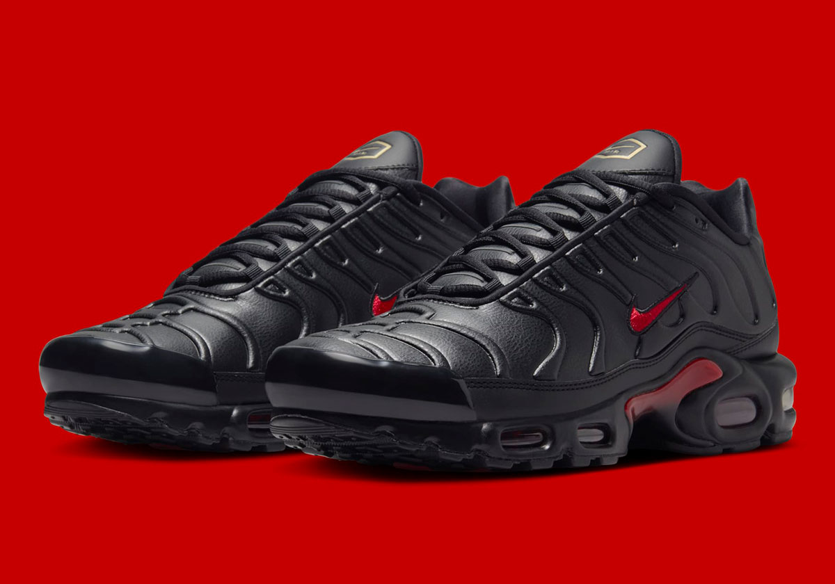 Nike Air Max Plus Black University Red Metallic Gold Fz3038 001 2