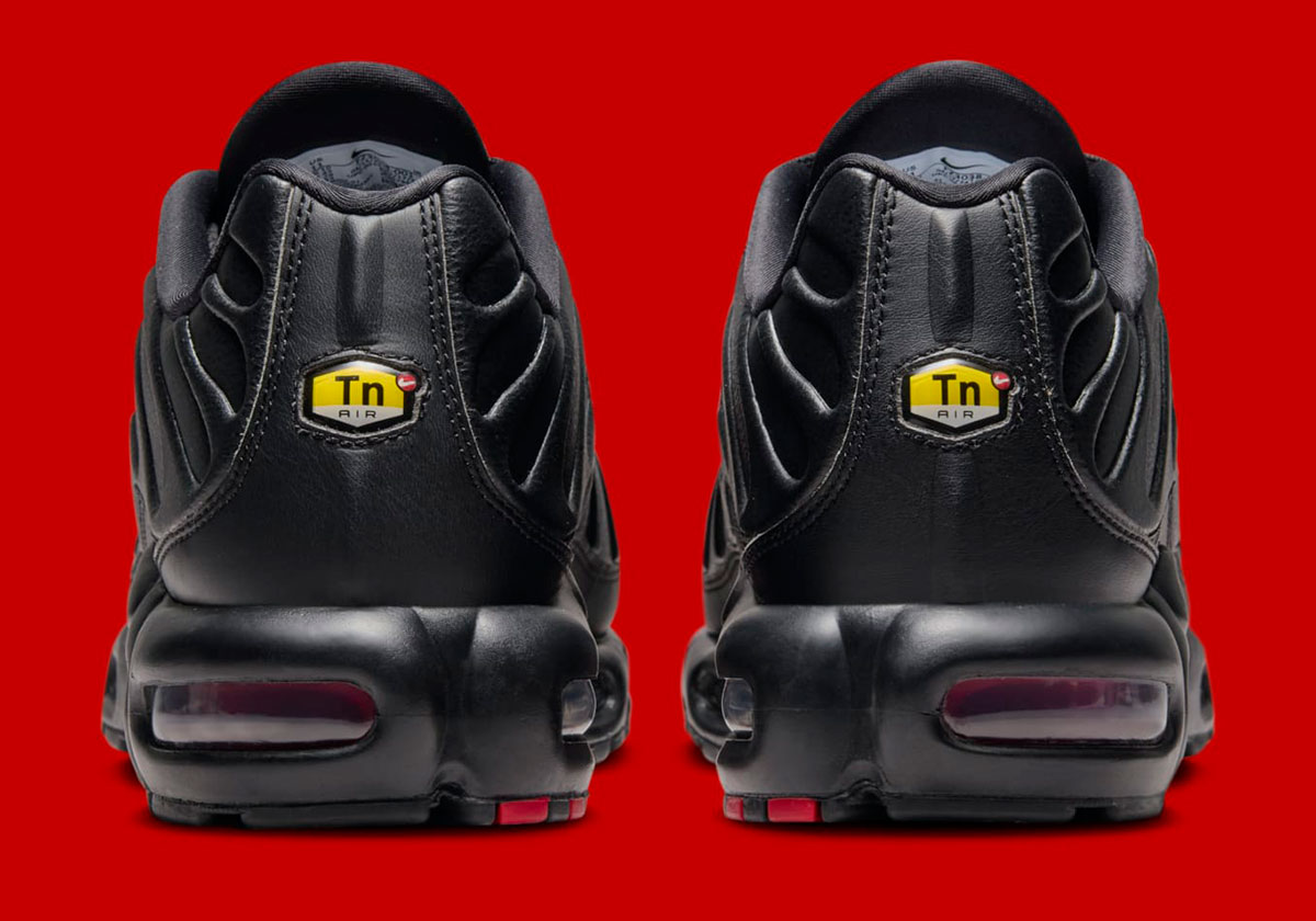 Nike Air Max Plus Black University Red Metallic Gold Fz3038 001 4