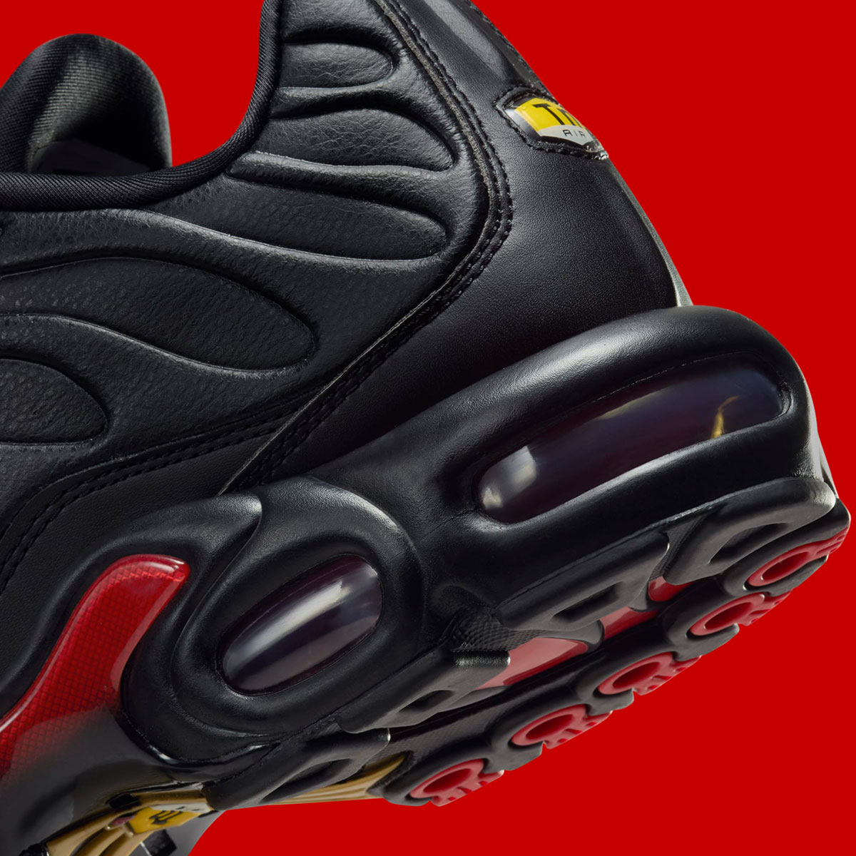 Nike Air Max Plus Black University Red Metallic Gold Fz3038 001 6
