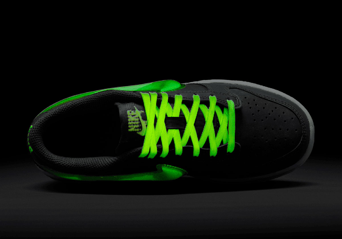 Nike Dunk Low Gs Halloween Glow In The Dark Hq3569 068 11