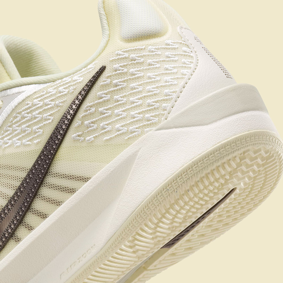 Nike Sabrina 2 Relentless Fq2174 102 5