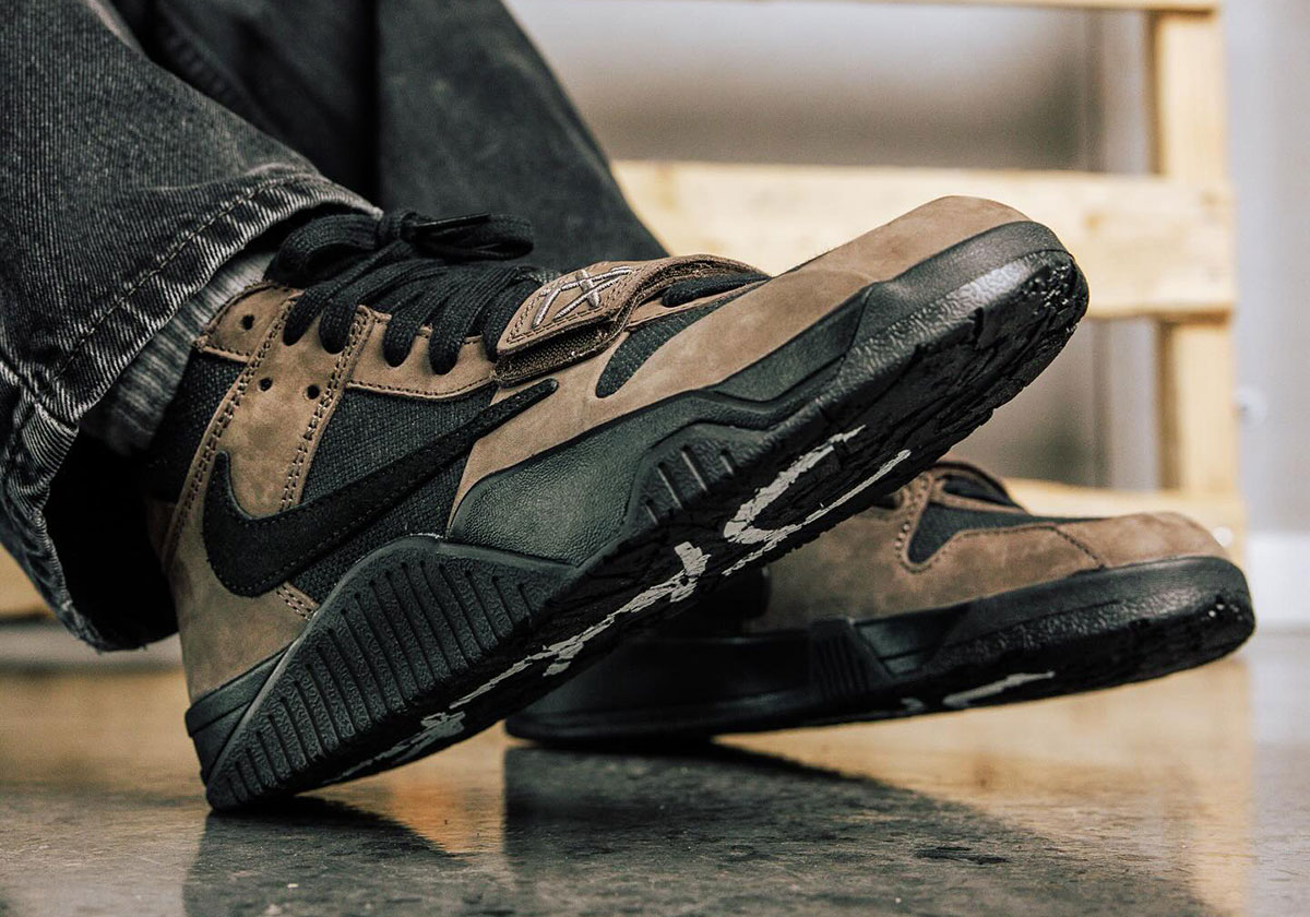 Travis Scott Jordan Jumpman Jack Mocha