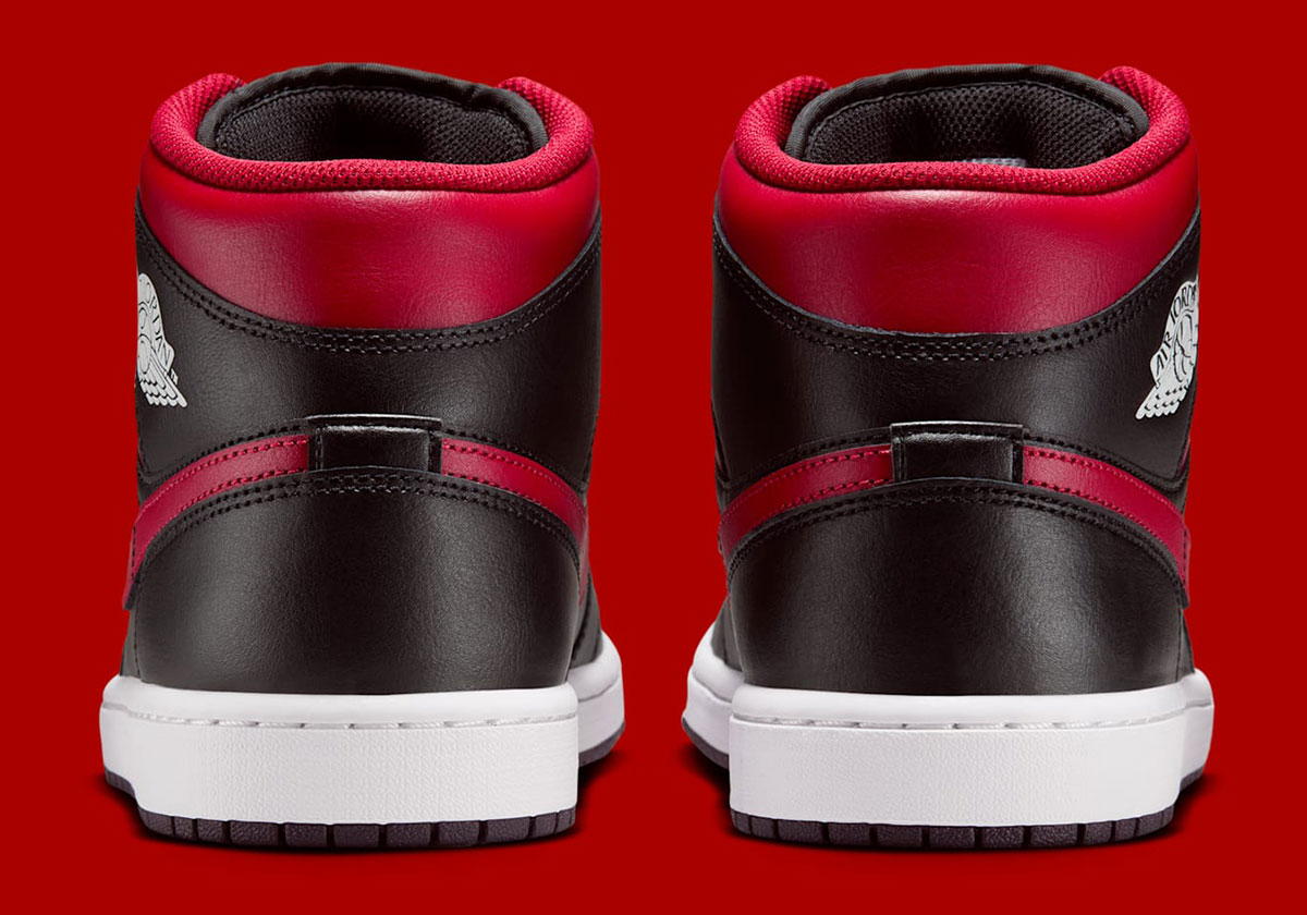 Air Jordan 1 Mid Black Red Dq8426 067 1