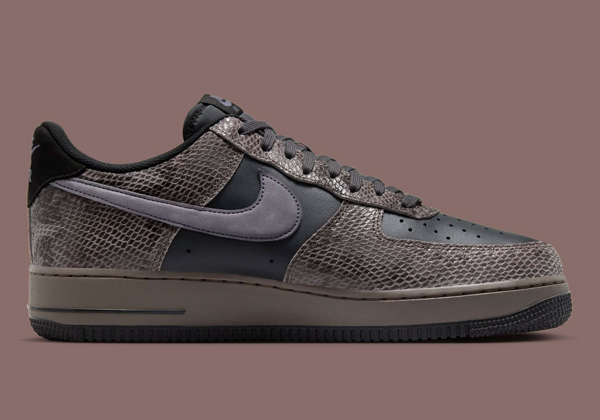 Nike Air Force 1 Low Black Snakeskin Hf2898 001 4