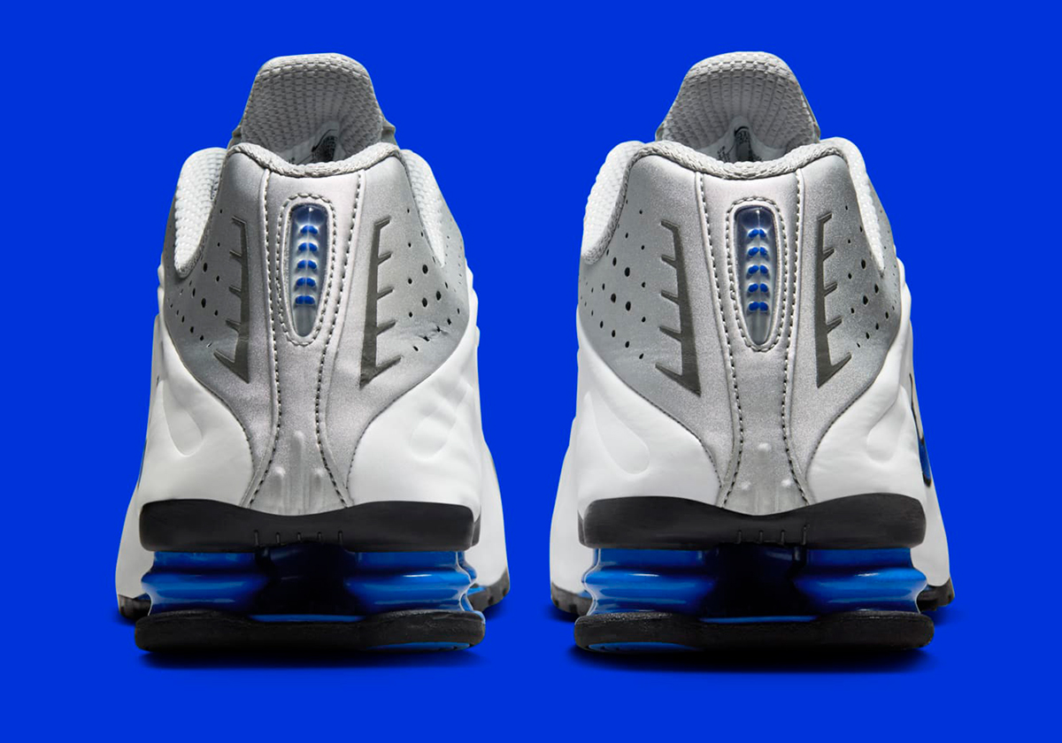 Nike Shox R4 White Metallic Silver Royal Black Hq1988 100 2