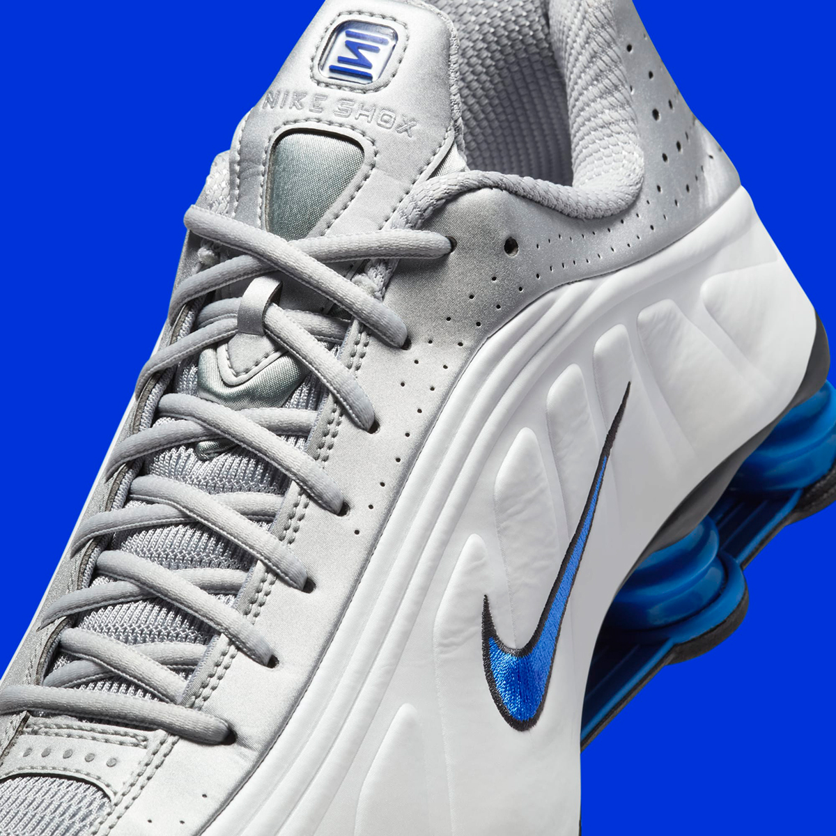 Nike Shox R4 White Metallic Silver Royal Black Hq1988 100 3