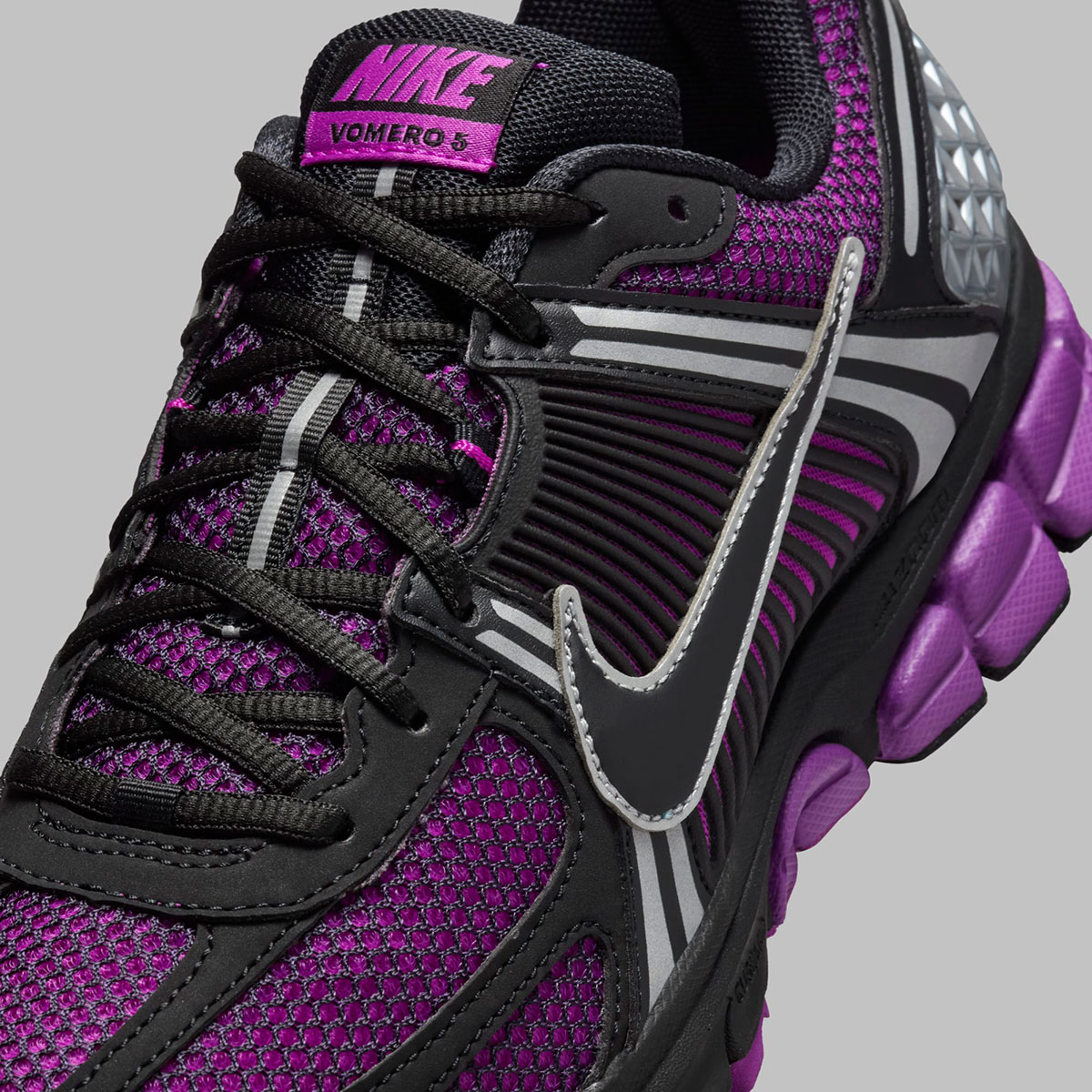 Nike Zoom Vomero 5 Vivid Purple Black Metallic Silver Fb9149 500 4