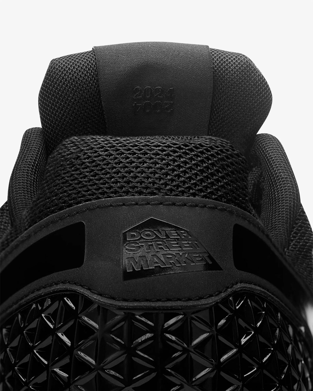 Dover Street Market Nike Zoom Vomero 5 Fz3313 001 Release Date 13