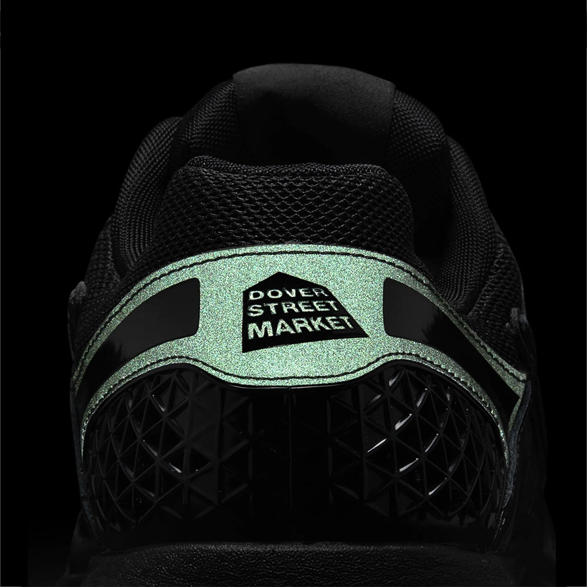 Dover Street Market Nike Zoom Vomero 5 Fz3313 001 Release Date 4