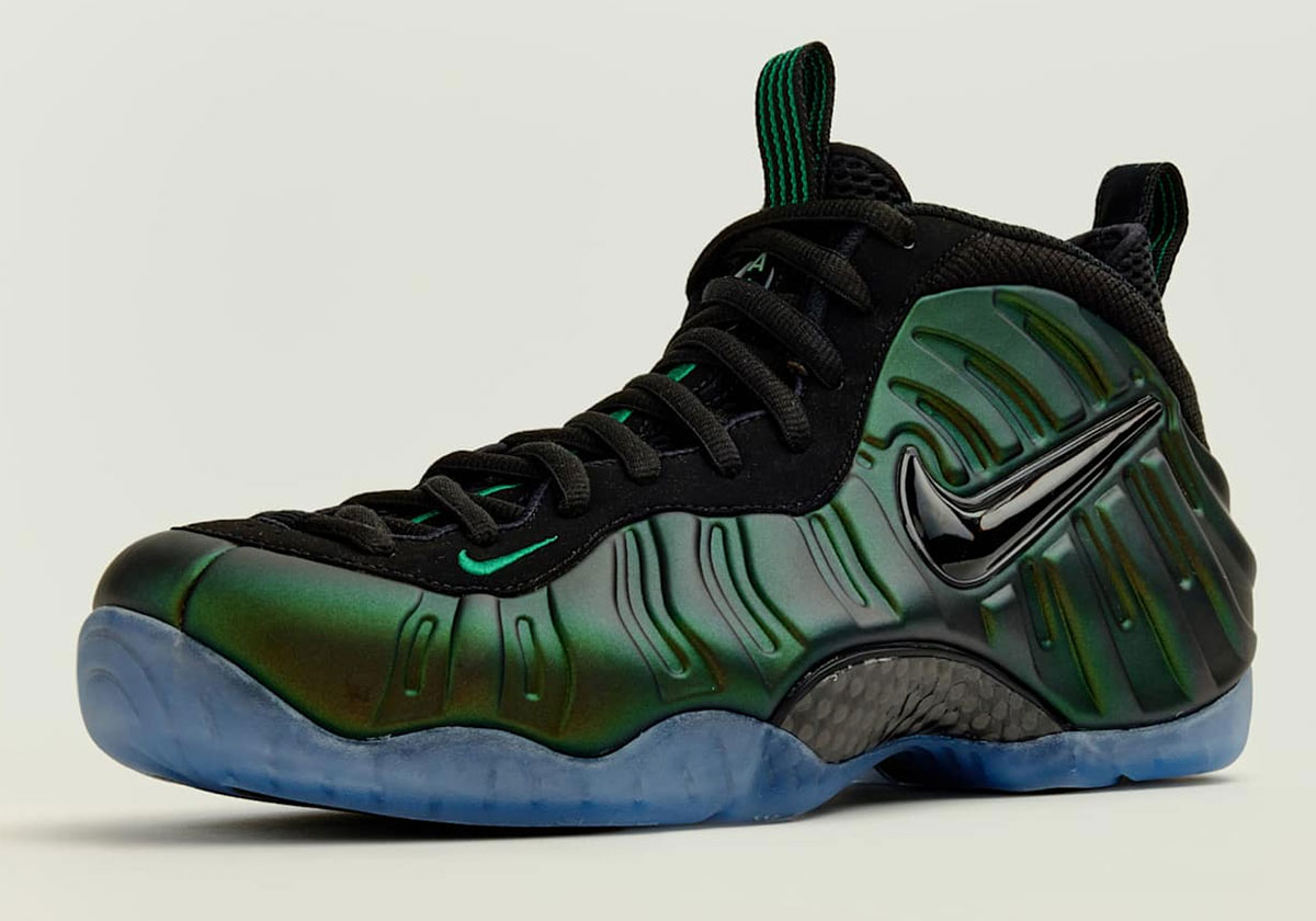 First Look At The Nike Air Foamposite Pro "Pine Green" 2025