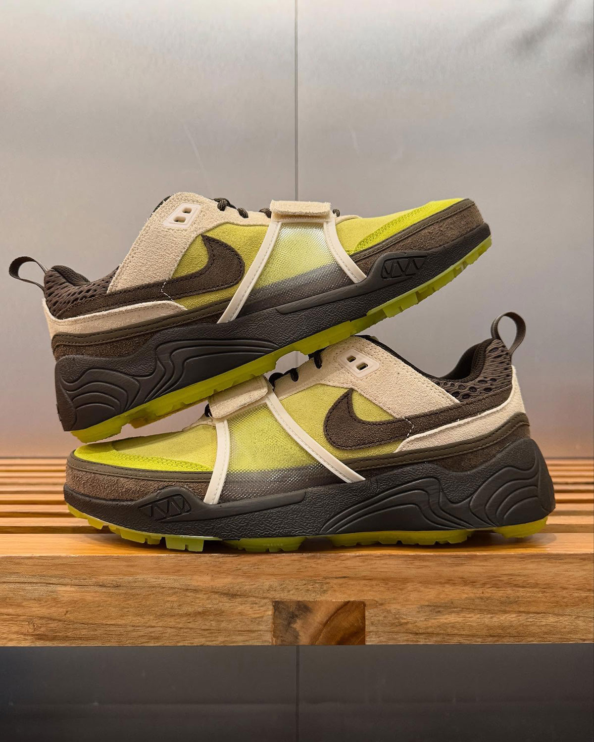 Travis Scott Field Jaxx Limelight Hq3072 300 3