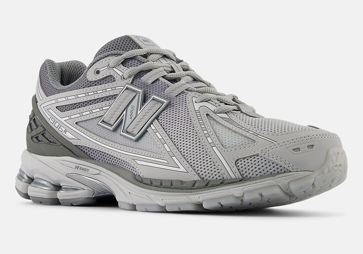 The New Balance 1906R “Lunar New Year” Features A Soothing Gradient