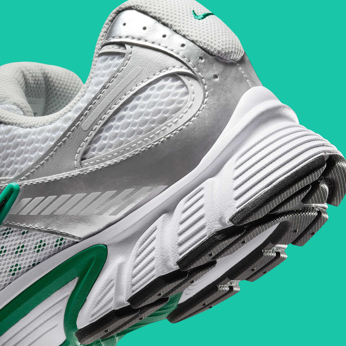 Nike V5 Rnr White Metallic Silver Malachite 6