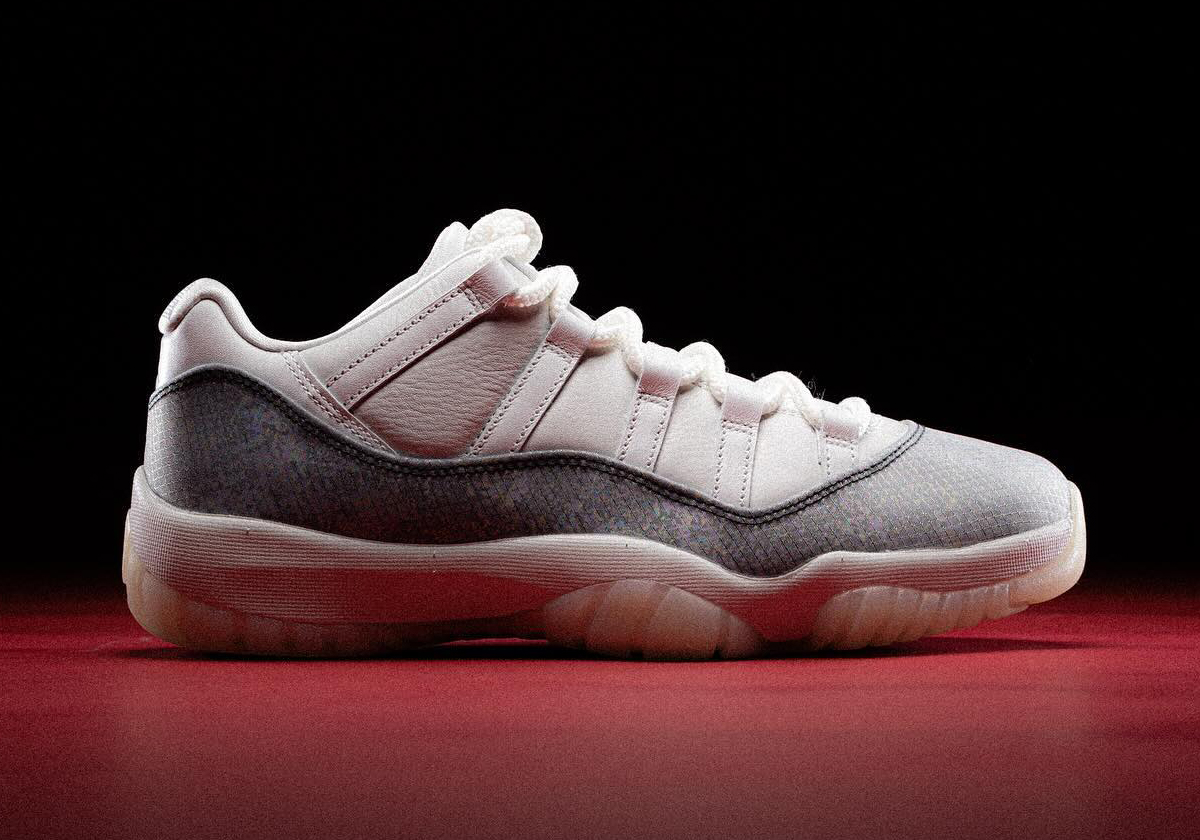 Air Jordan 11 Low Year Of The Snake Hq7000 001 1