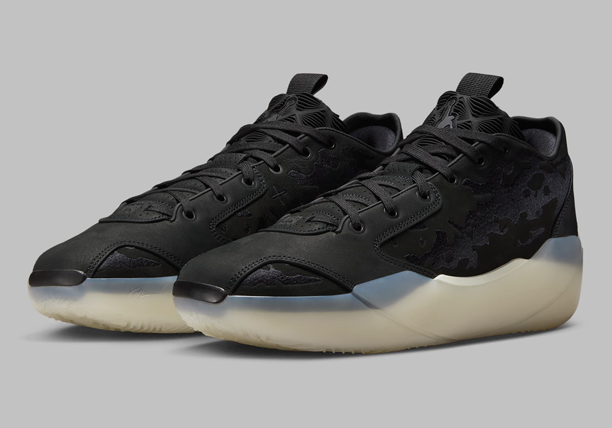 The Air Jordan 39 “Noir” Is Available Now