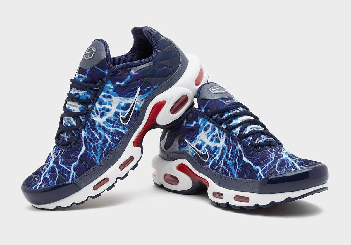 Nike Air Max Plus Eclair Lighning Hv2323 400 2