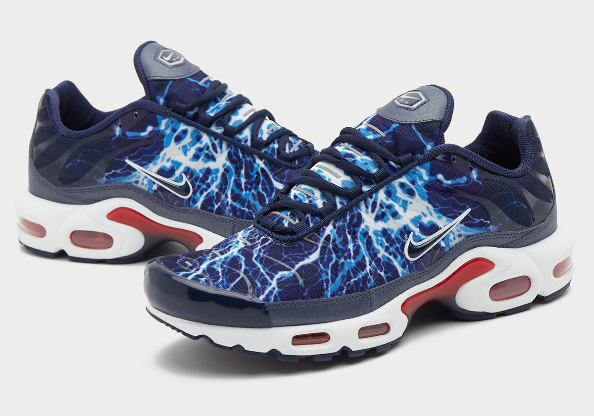 Nike Air Max Plus Eclair Lighning Hv2323 400 3