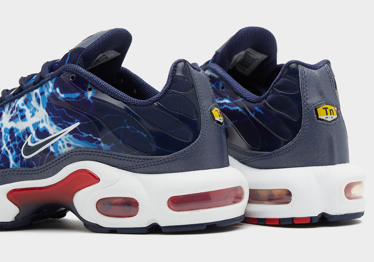 Nike Air Max Plus Eclair Lighning Hv2323 400 5