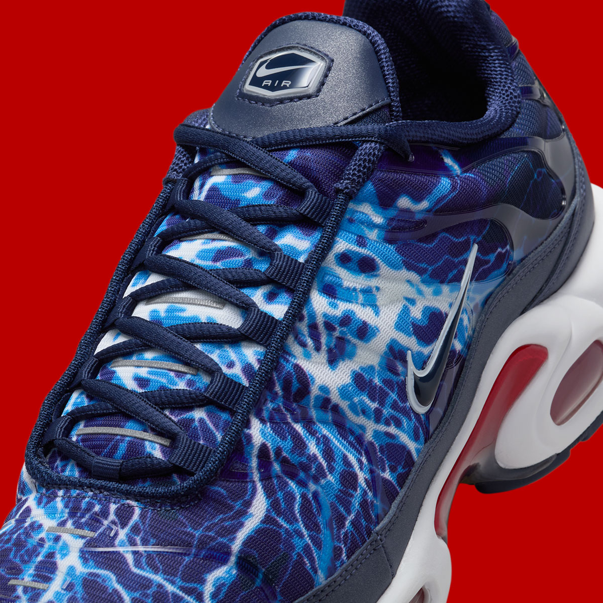Nike Air Max Plus Eclair Lighning Hv2323 400 Release Date 4