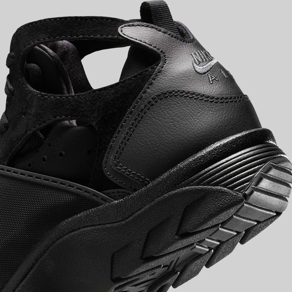 Nike Air Trainer Huarache Black Ib0497 002 5
