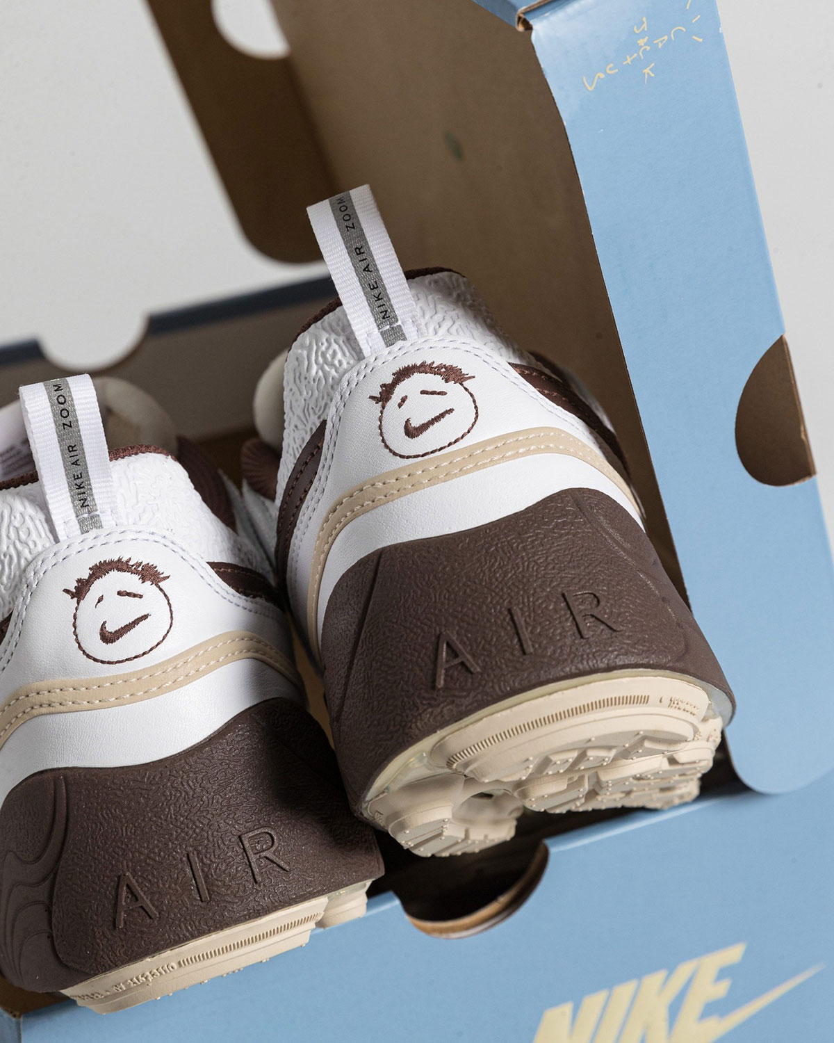 Travis Scott Shoes Nike Zoom Field Jaxx Light Chocolate 2025 4