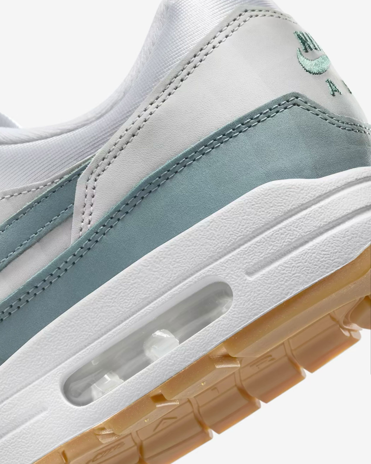 Air Max 1 Low Poly Adventure 3