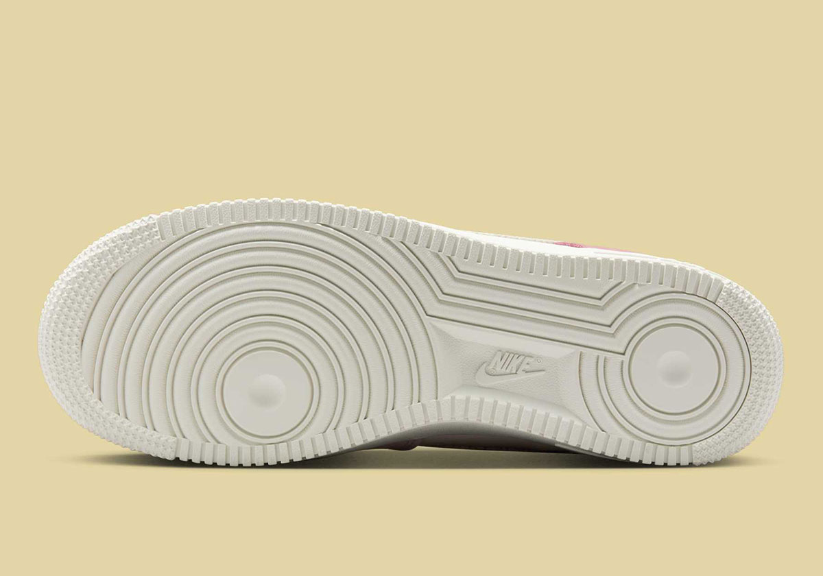 Nike Air Force 1 Low Mushroom Ib8874 111 10