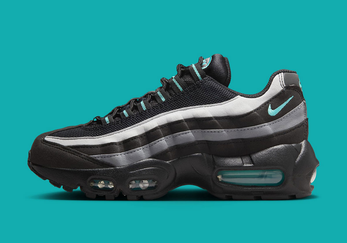 Nike Air Max 95 Gs Black Cool Grey Light Smoke Grey Aurora Green Ib2871 002 4