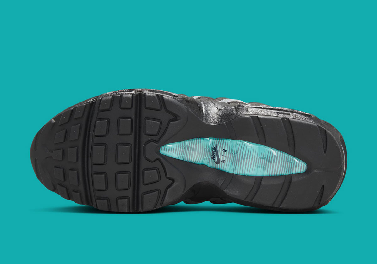 Nike Air Max 95 Gs Black Cool Grey Light Smoke Grey Aurora Green Ib2871 002 6