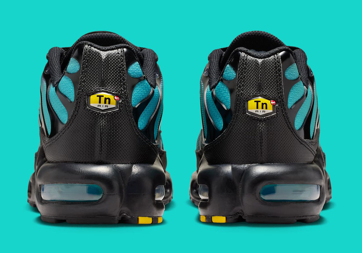 Nike Air Max Plus Black Aurora Green Dm0032 016 4