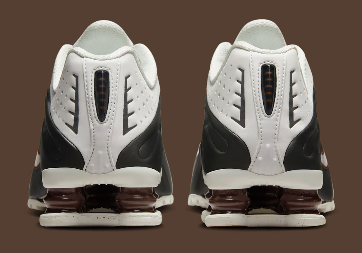 Nike Shox R4 Sail Black Fauna Brown Ar3565 104 3